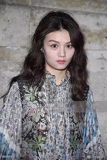 面部拉皮的明星,揭秘面部拉皮术助明星重焕青春的秘密