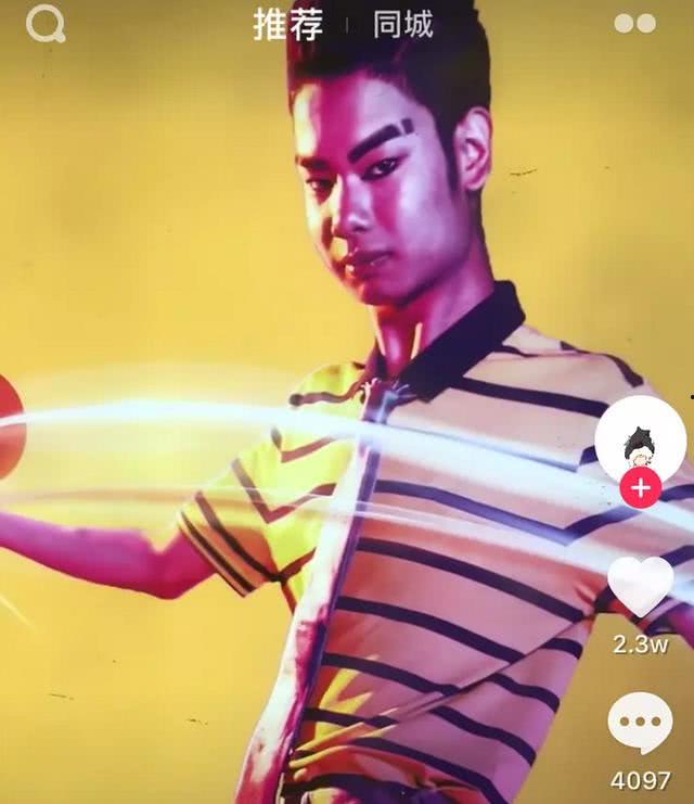娱乐圈网红不想逛街,远离喧嚣，享受静谧生活
